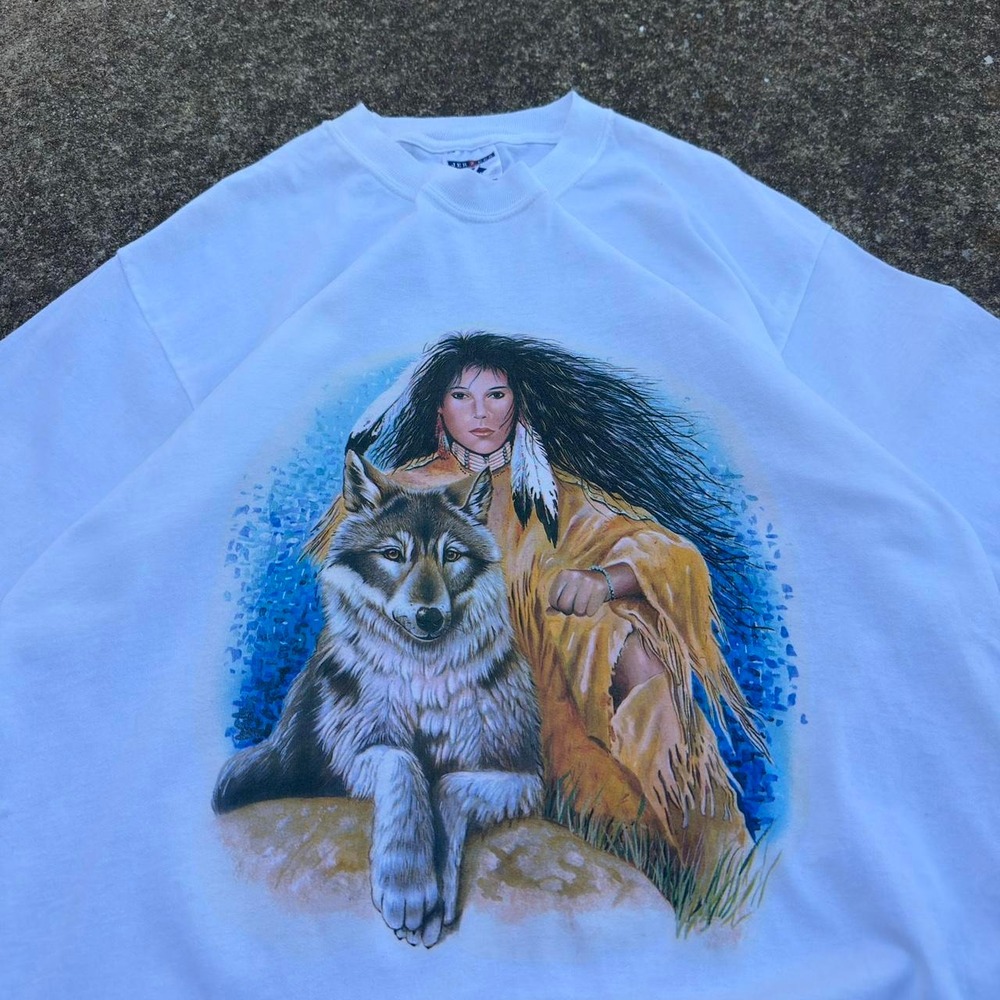 Vintage Y2K Jerzees Native American Woman Wolf Graphic Tee White Large (g2b)